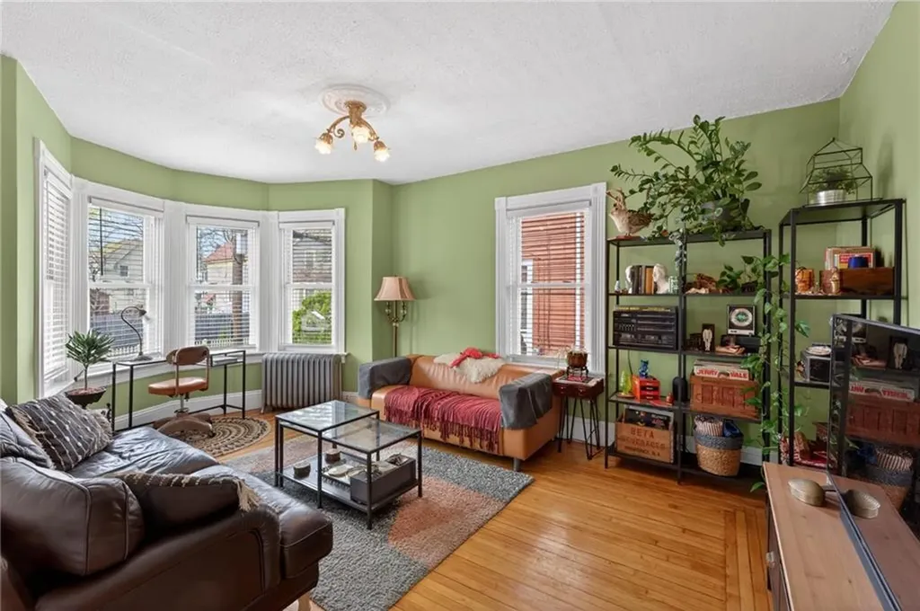 256 Vermont Avenue Providence RI 02905