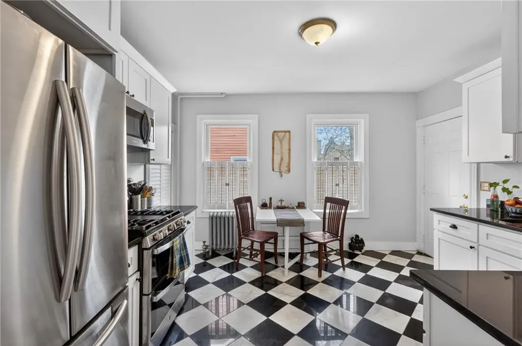 256 Vermont Avenue Providence RI 02905