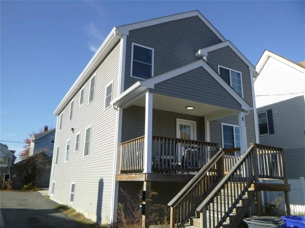 8 Tappan Street Providence RI 02908