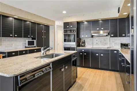 125 Woodruff Avenue Narragansett RI 02882
