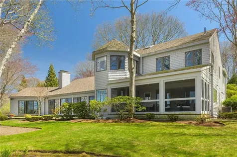 125 Woodruff Avenue Narragansett RI 02882