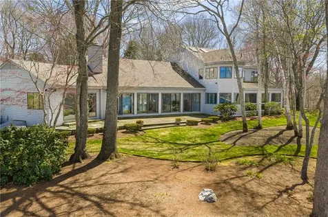125 Woodruff Avenue Narragansett RI 02882
