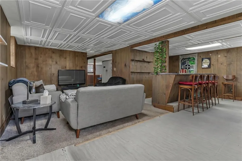 46 Merle Street Warwick RI 02889