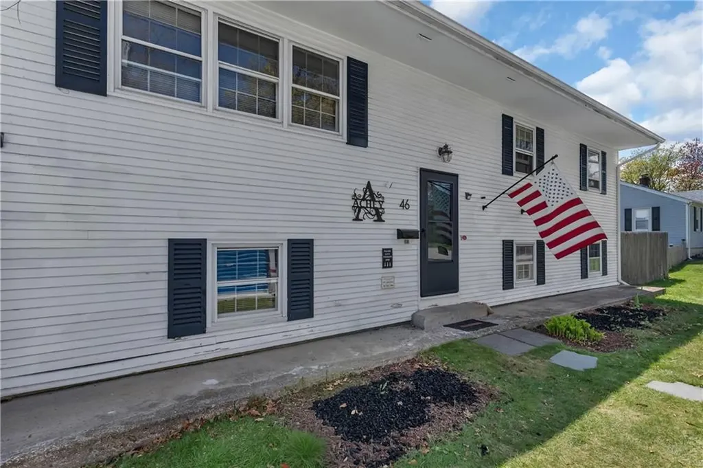 46 Merle Street Warwick RI 02889