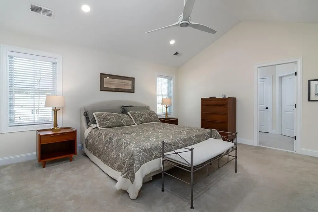 9 Scarlett Way Cranston RI 02921