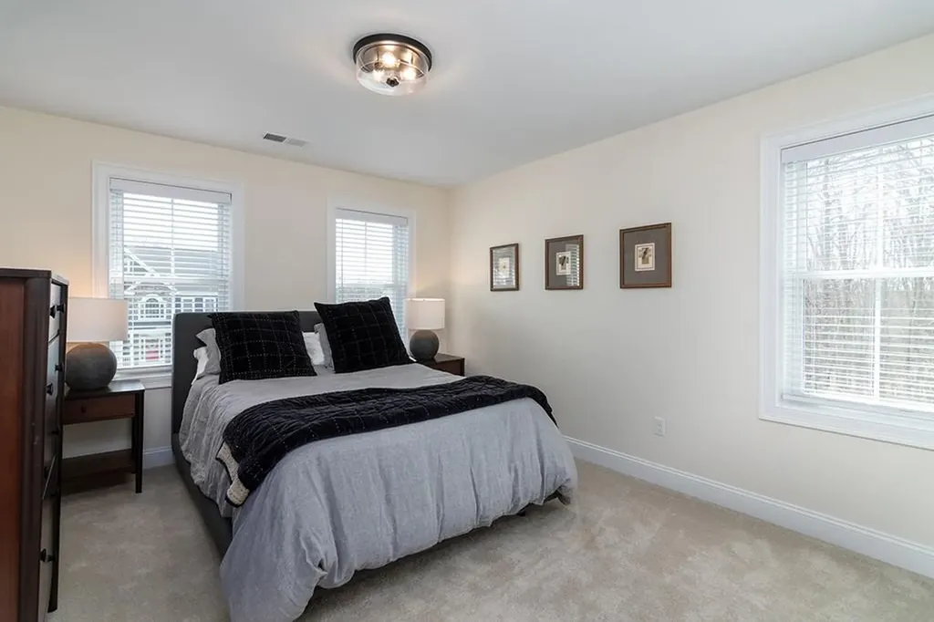 9 Scarlett Way Cranston RI 02921