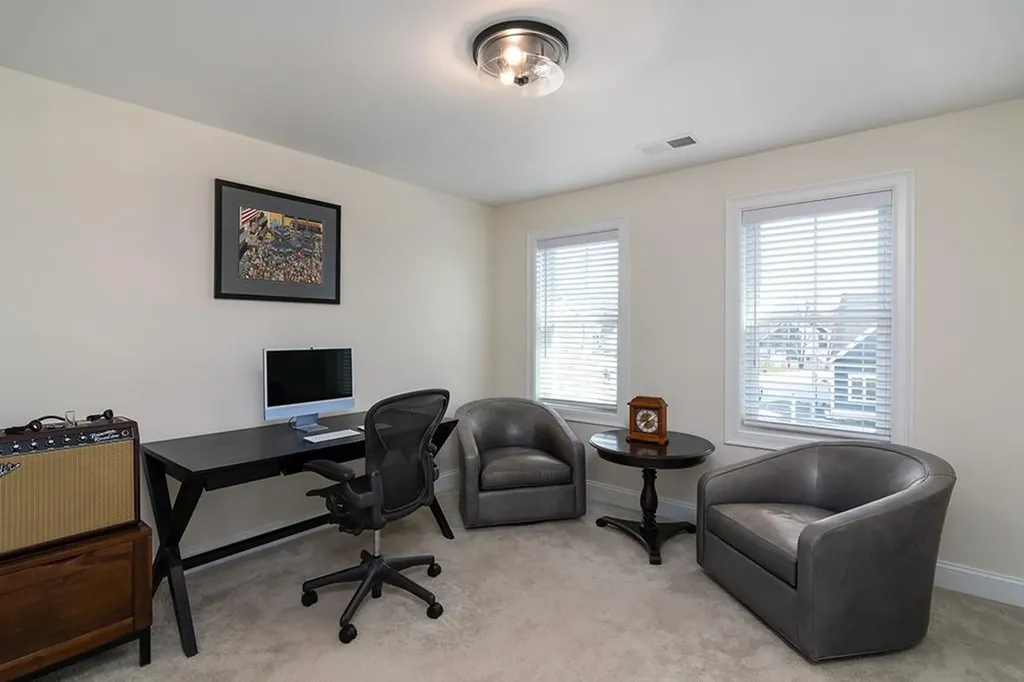 9 Scarlett Way Cranston RI 02921