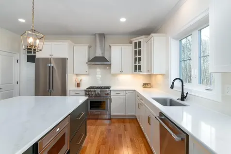 9 Scarlett Way Cranston RI 02921
