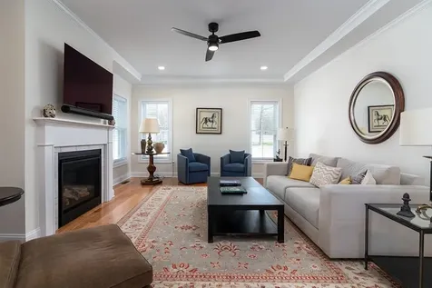 9 Scarlett Way Cranston RI 02921