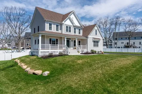 9 Scarlett Way Cranston RI 02921