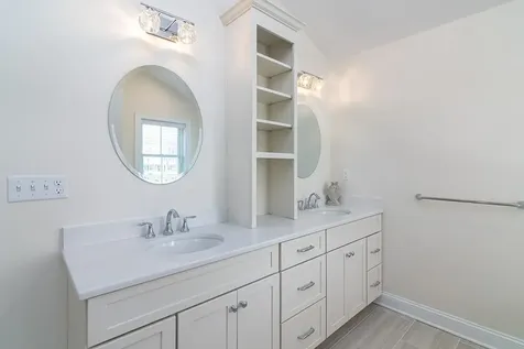 9 Scarlett Way Cranston RI 02921