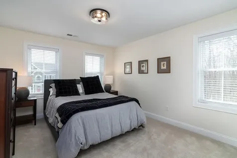 9 Scarlett Way Cranston RI 02921