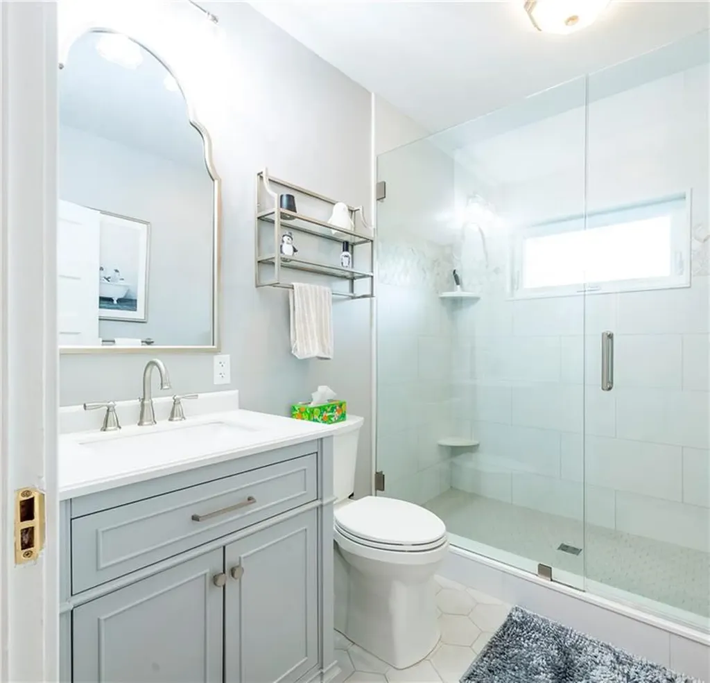 17 Sayles Avenue Lincoln RI 02865