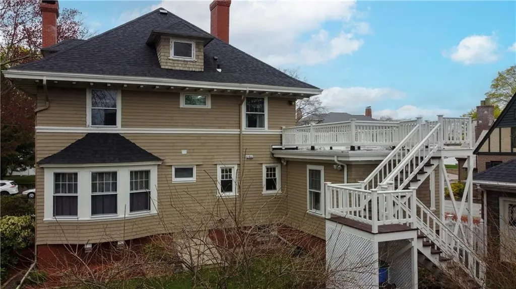 17 Sayles Avenue Lincoln RI 02865