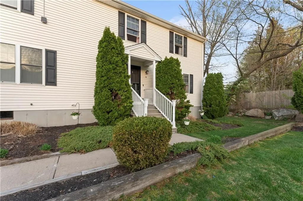 6 Legris Commons Lane West Warwick RI 02893