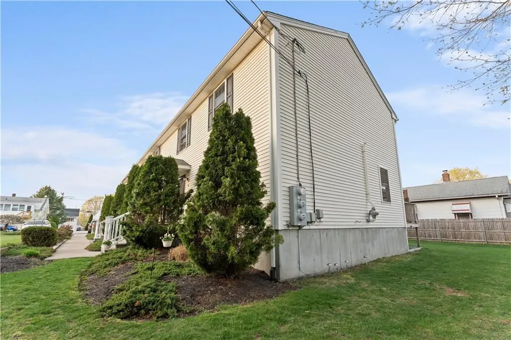 6 Legris Commons Lane West Warwick RI 02893
