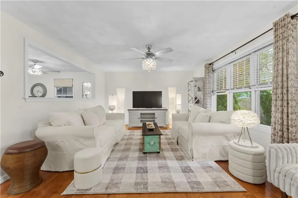 6 Legris Commons Lane West Warwick RI 02893