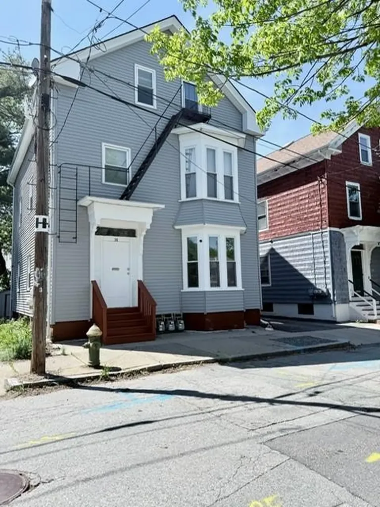 14 Esten Street Providence RI 02908