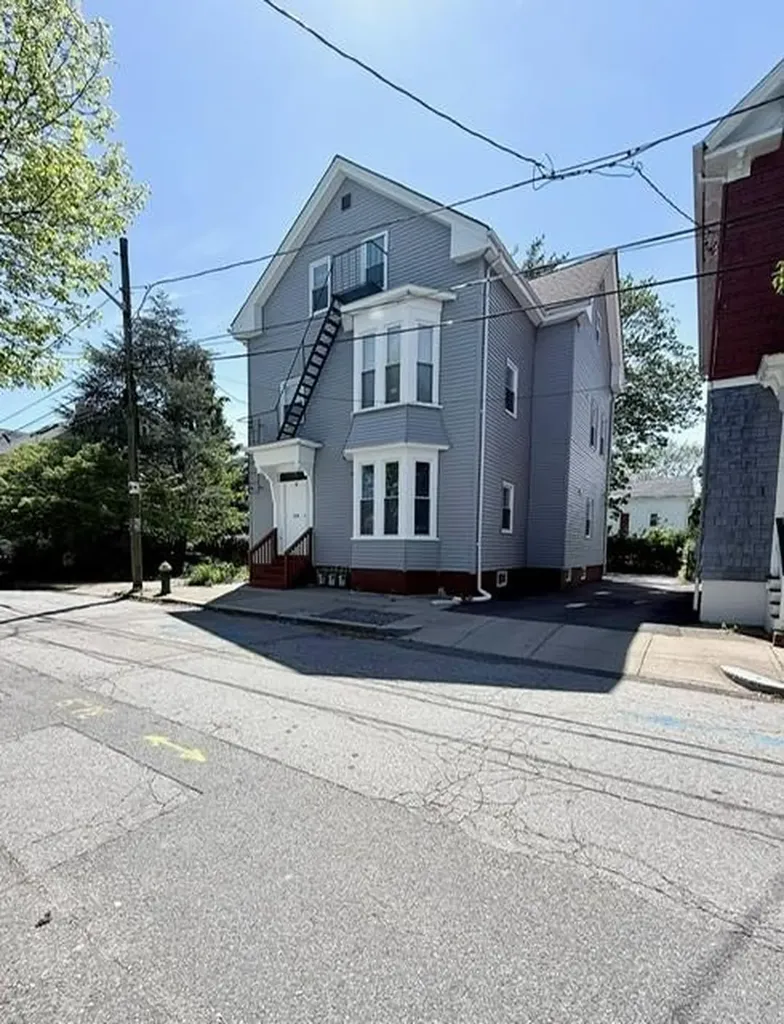 14 Esten Street Providence RI 02908