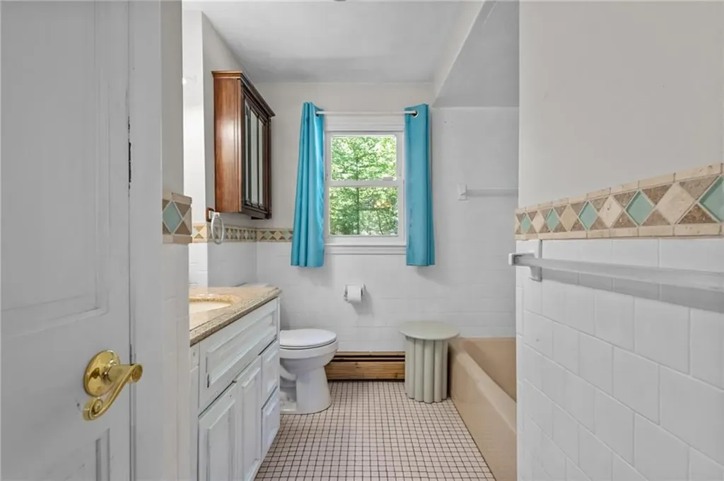 416 Farnum Pike Smithfield RI 02917