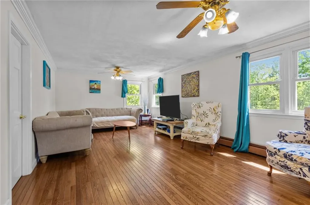 416 Farnum Pike Smithfield RI 02917