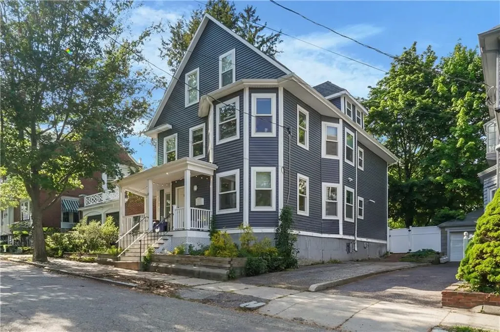 12 University Avenue Providence RI 02906