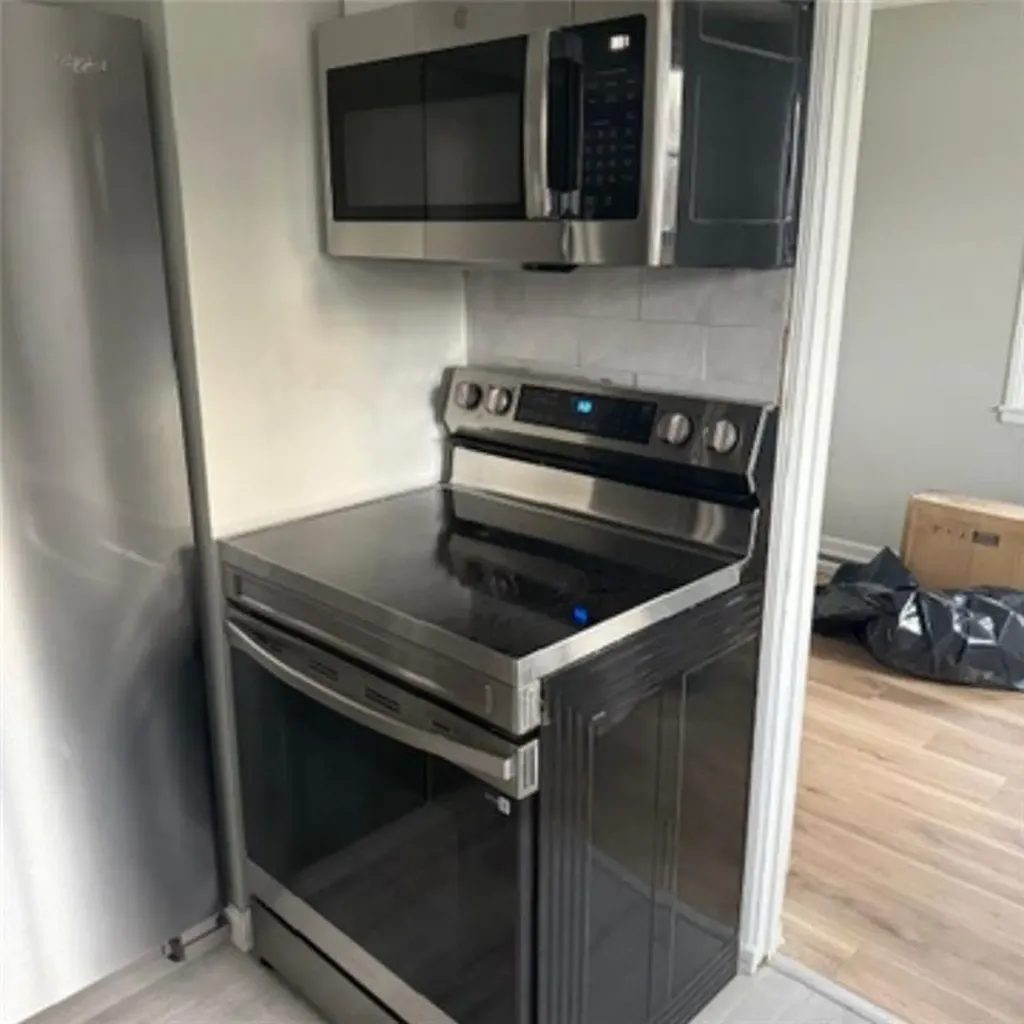 351 Boulevard Middletown RI 02842