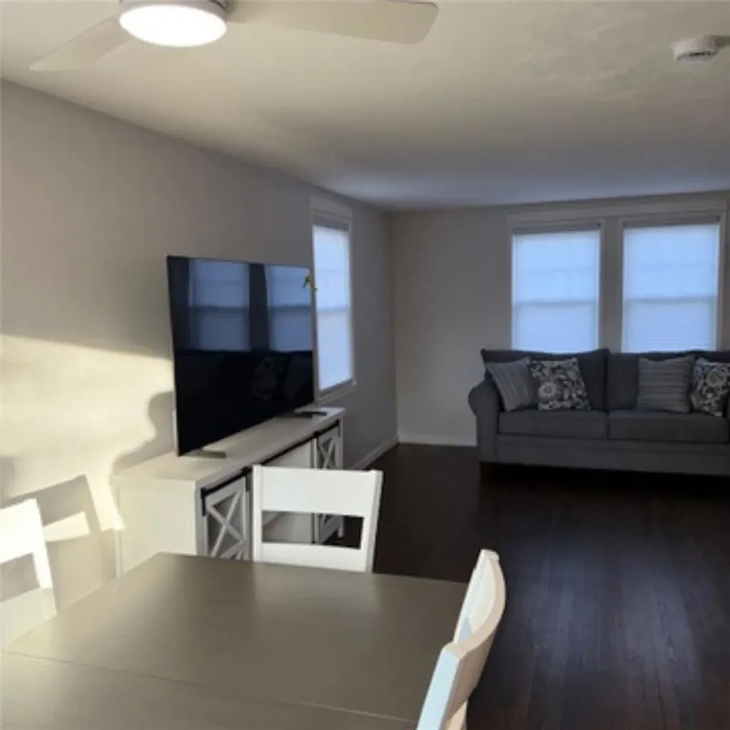351 Boulevard Middletown RI 02842