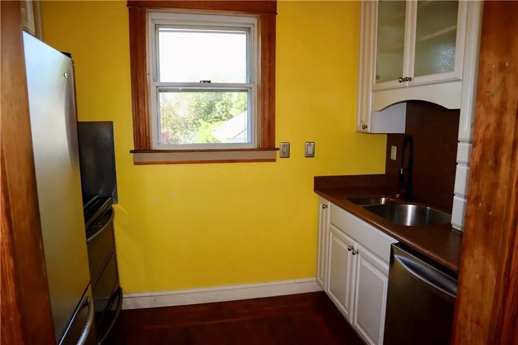 133 Wampanoag Trail East Providence RI 02915