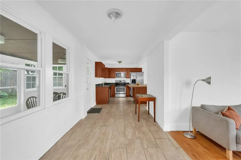 14 Barnsdale Road East Providence RI 02914