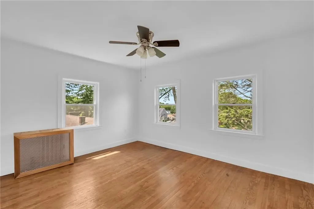 14 Barnsdale Road East Providence RI 02914