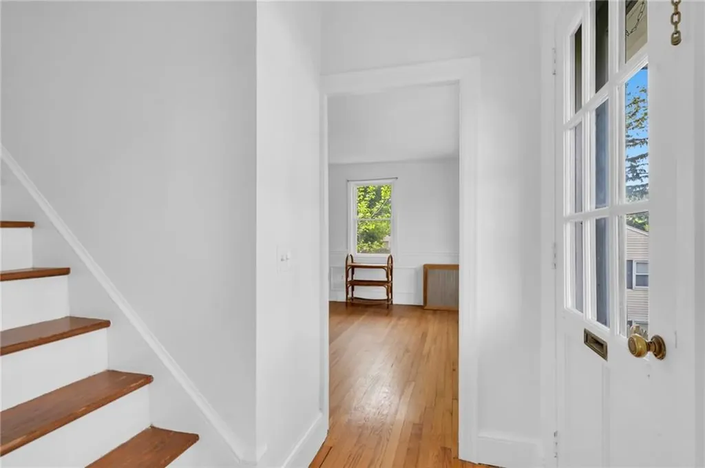 14 Barnsdale Road East Providence RI 02914