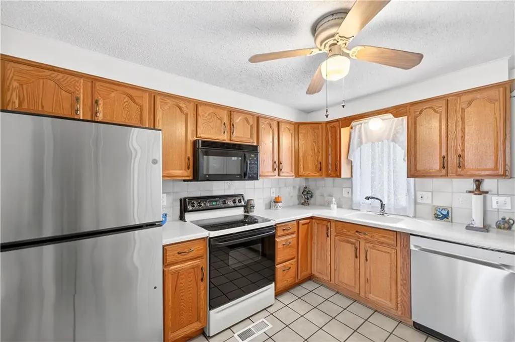 39 Dale Avenue Johnston RI 02919