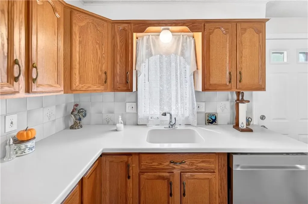 39 Dale Avenue Johnston RI 02919