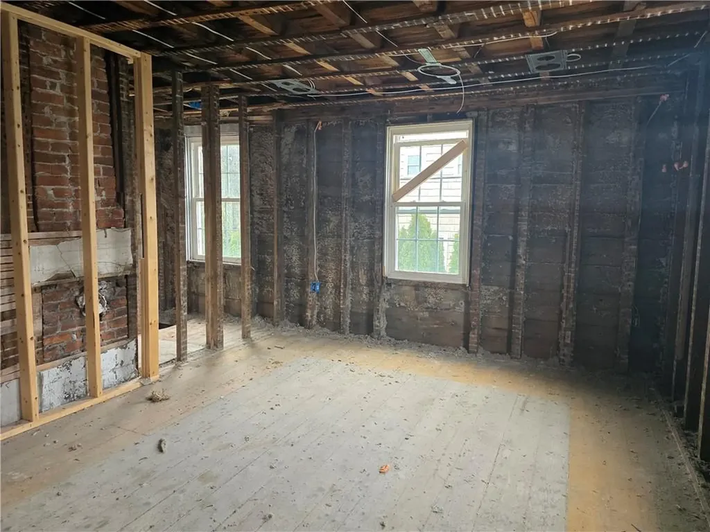19 Mendon Road North Attleboro MA 02760