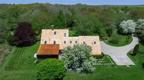 23 High Meadow Road Little Compton RI 02837