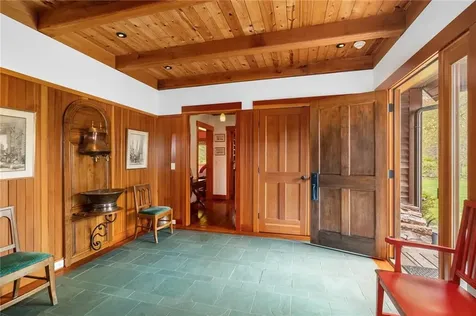 23 High Meadow Road Little Compton RI 02837