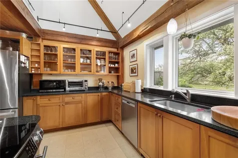 23 High Meadow Road Little Compton RI 02837