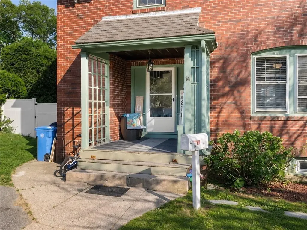 12 Blackstone Street Cumberland RI 02864