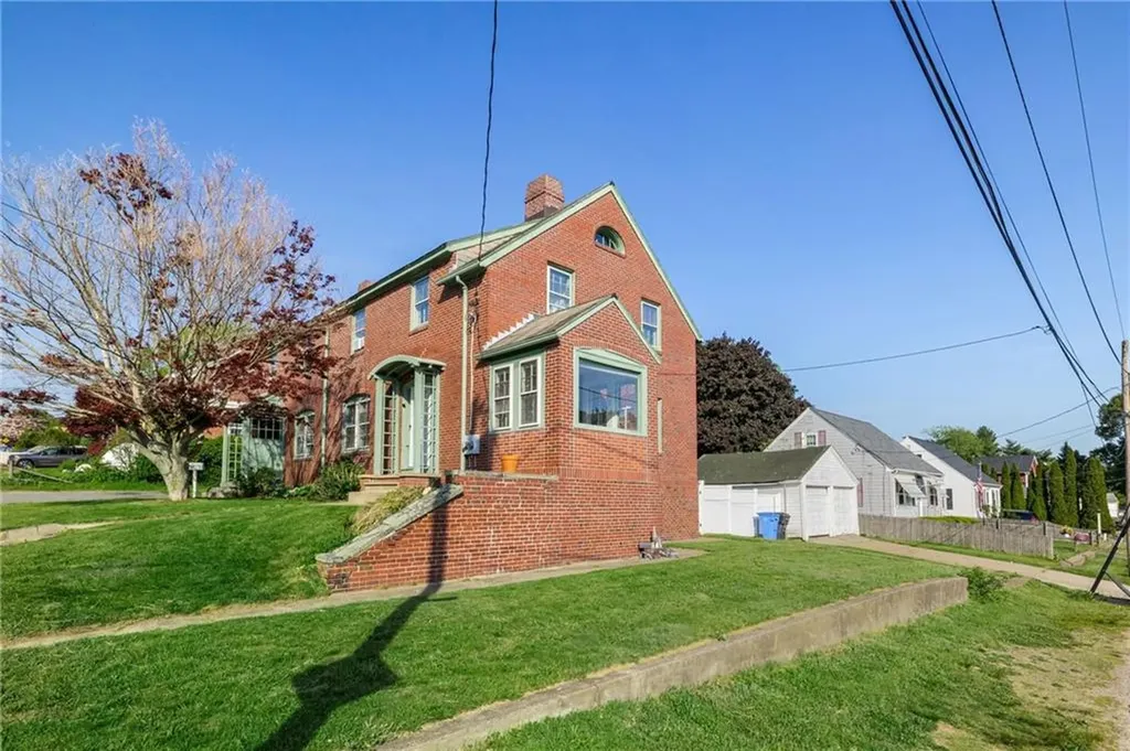 12 Blackstone Street Cumberland RI 02864