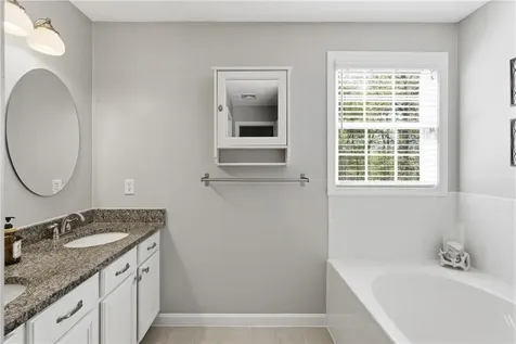 313 Westmoreland Lane North Kingstown RI 02874