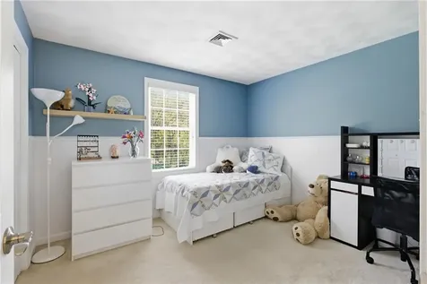 313 Westmoreland Lane North Kingstown RI 02874