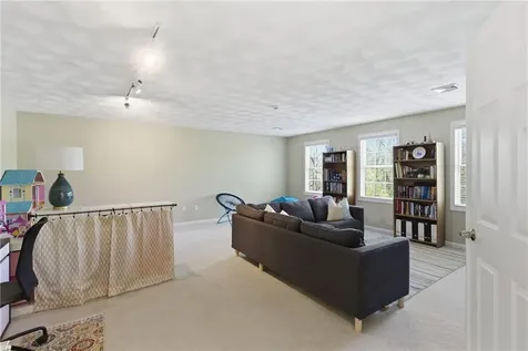 313 Westmoreland Lane North Kingstown RI 02874