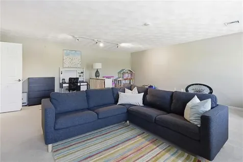 313 Westmoreland Lane North Kingstown RI 02874