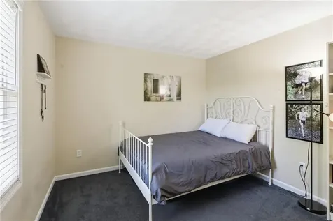 313 Westmoreland Lane North Kingstown RI 02874