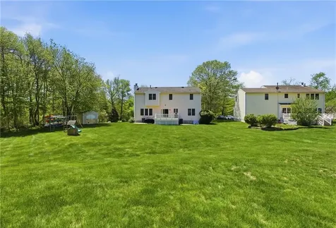 313 Westmoreland Lane North Kingstown RI 02874