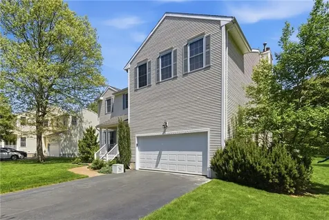 313 Westmoreland Lane North Kingstown RI 02874