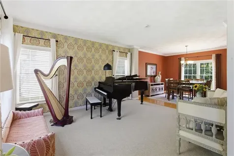 313 Westmoreland Lane North Kingstown RI 02874