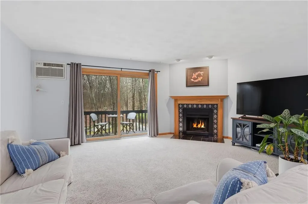 7 Wake Robin Road Lincoln RI 02865