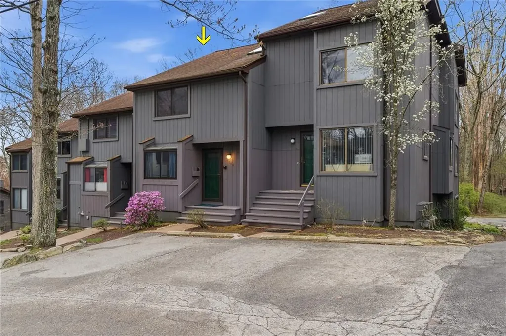 7 Wake Robin Road Lincoln RI 02865